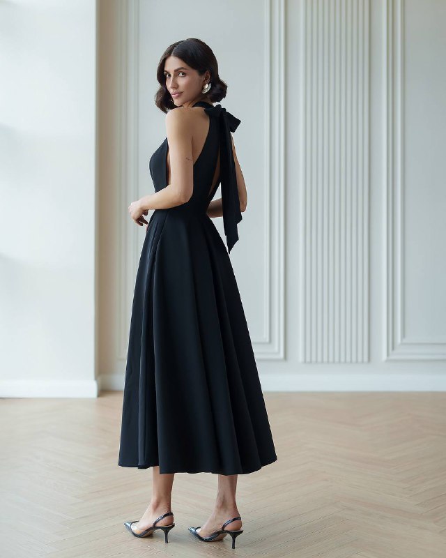 Bloom Midi Dress - Black