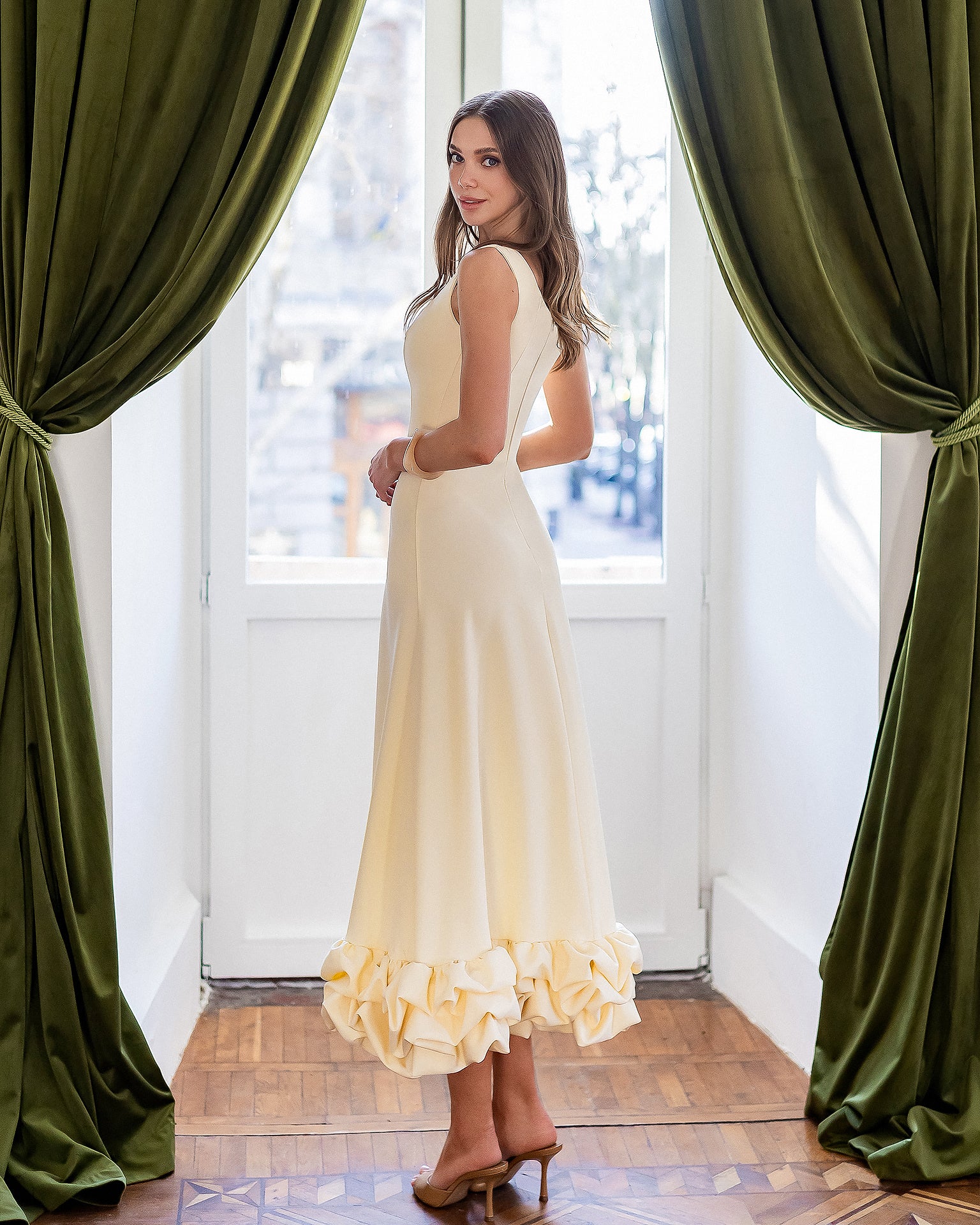 Swan Maxi Dress - Yellow